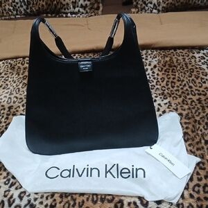Calvin Klein Elegant Black Shoulder Bag